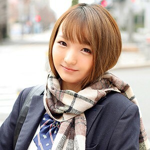 西山れな
